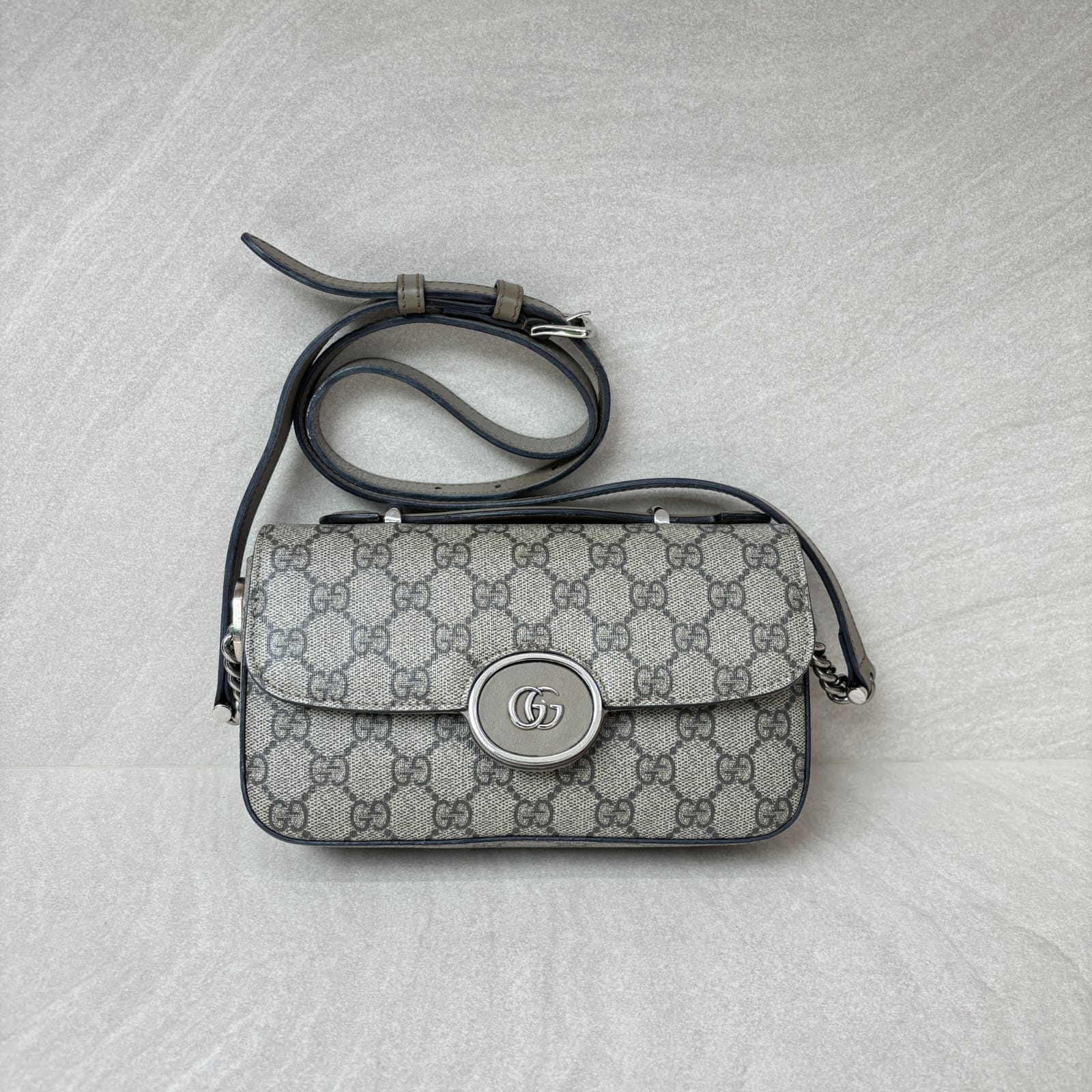 Petite GG Mini Shoulder GG Supreme Taupe SHW