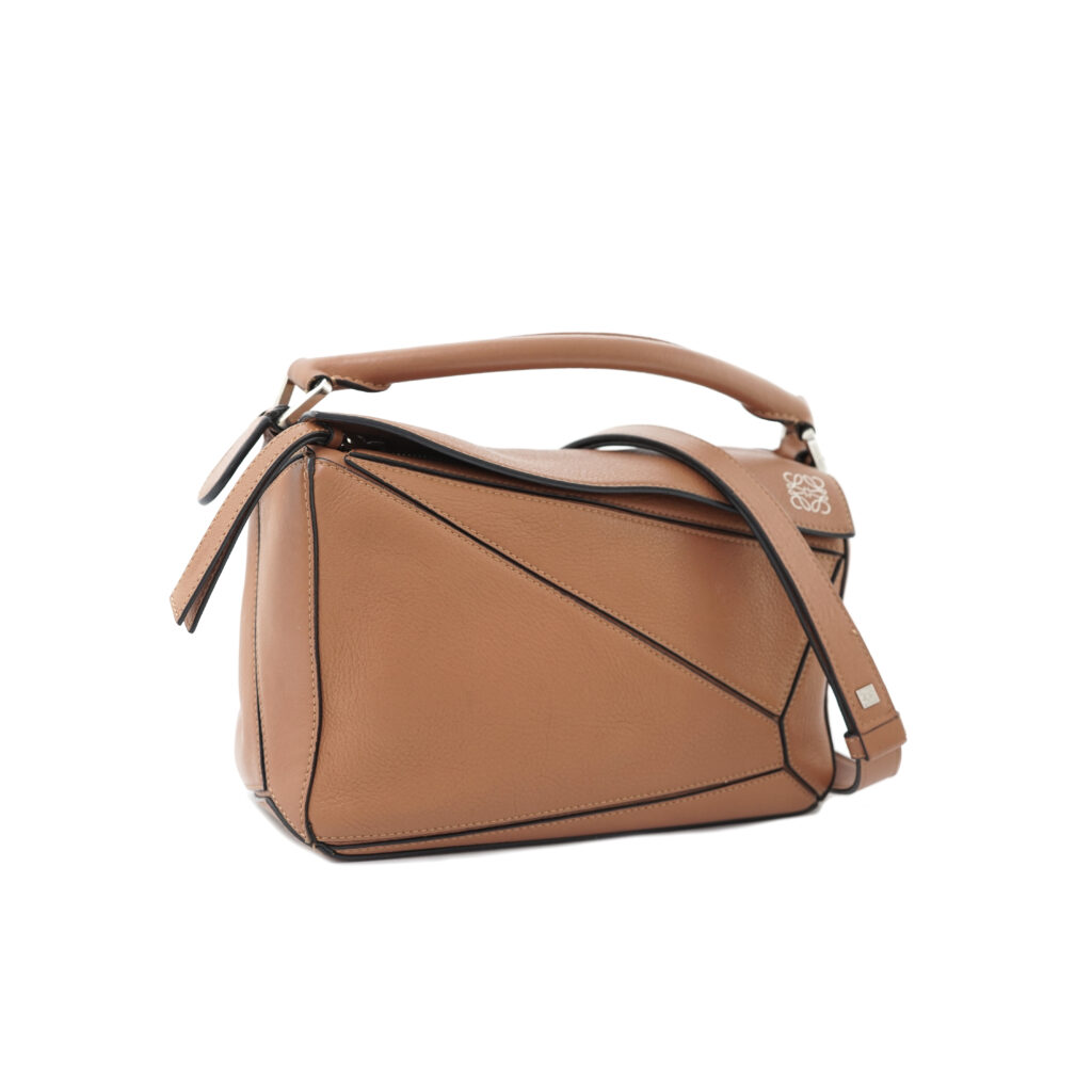 Puzzle Small Grained Tan SHW