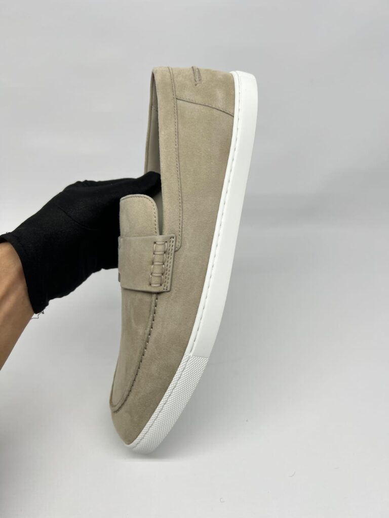 Job Loafer Suede Beige Esquisse