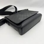 District Messenger PM Black Damier Infini