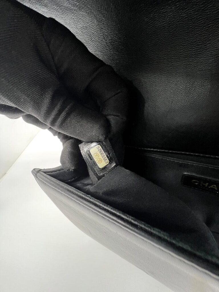 Boy 25 Lambskin Black GHW