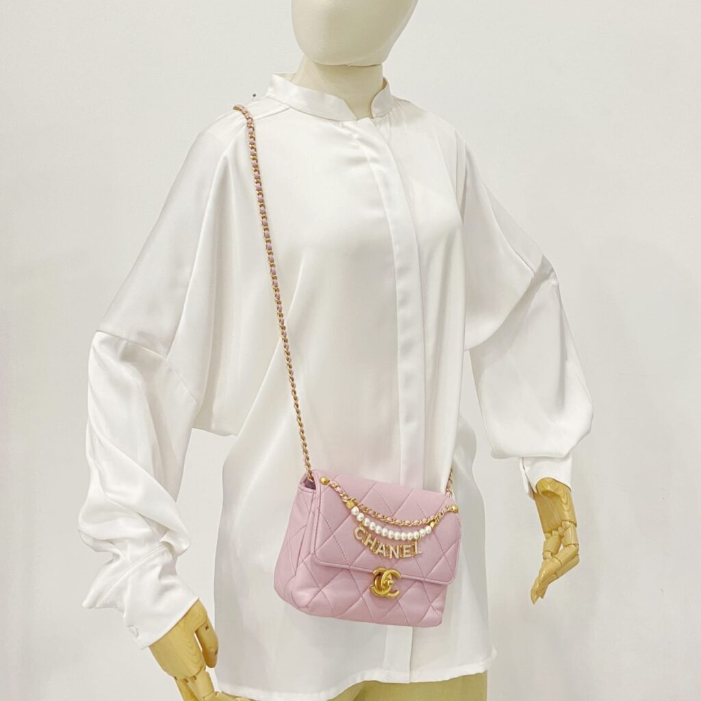 CC Pearl Flap Bag Lambskin Light Purple GHW