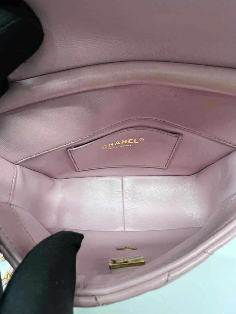 CC Pearl Flap Bag Lambskin Light Purple GHW
