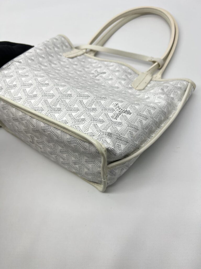 Mini Anjou Goyardine Blanc SHW