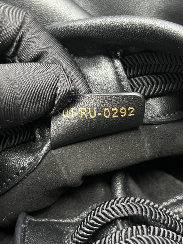 Hobo Bucket Bag Black GHW