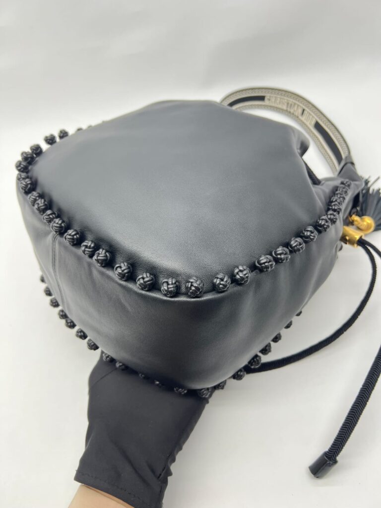 Hobo Bucket Bag Black GHW