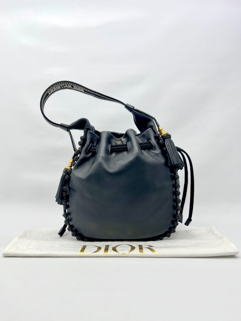 Hobo Bucket Bag Black GHW