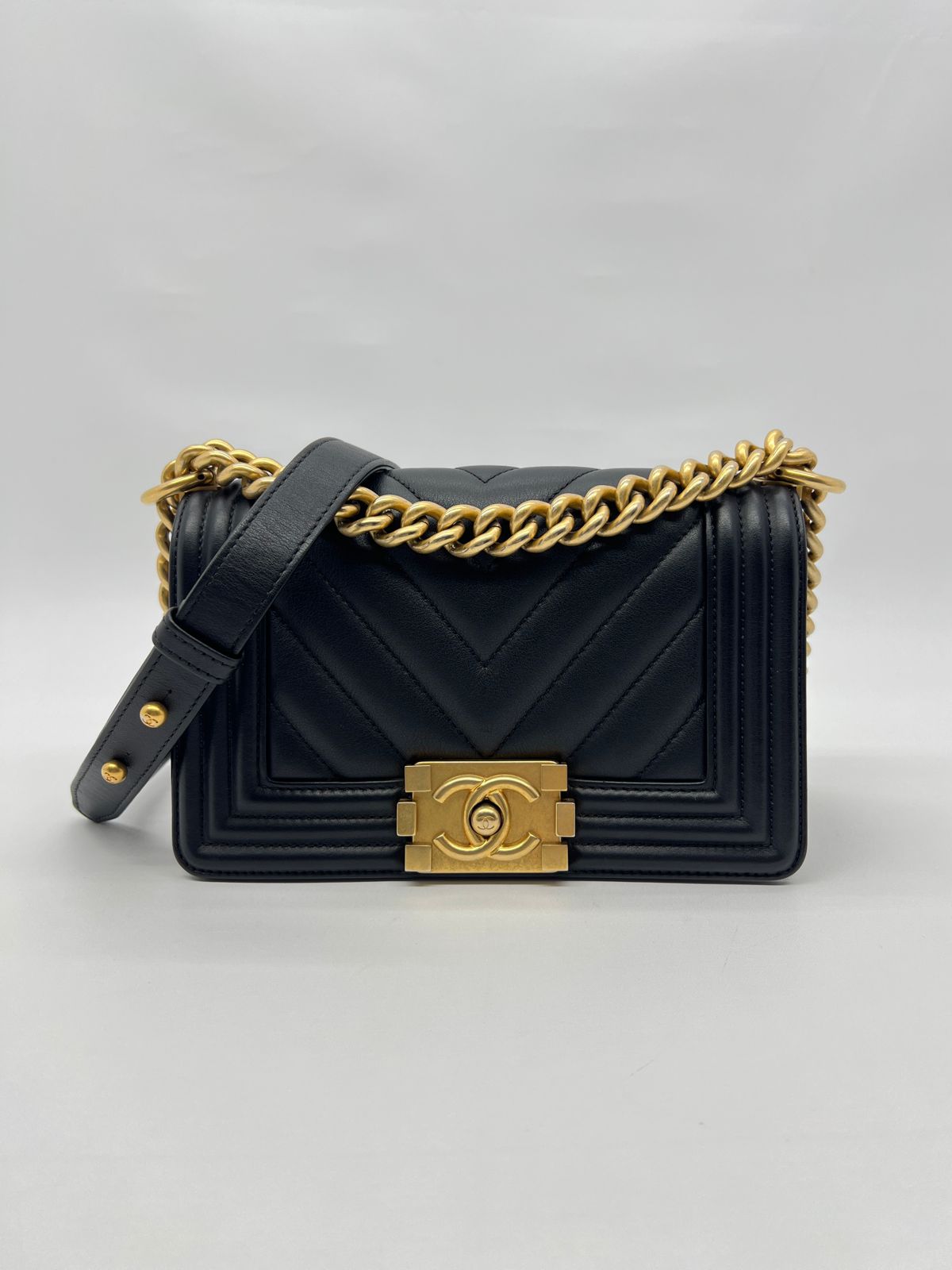 Boy 20 Chevron Black GHW