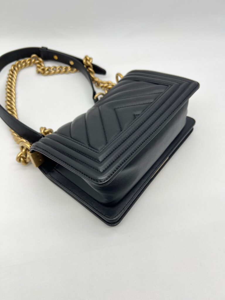 Boy 20 Chevron Black GHW