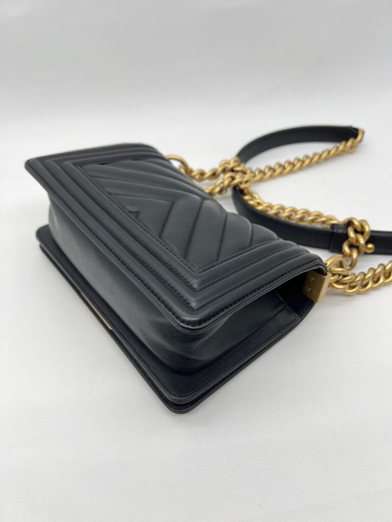 Boy 20 Chevron Black GHW