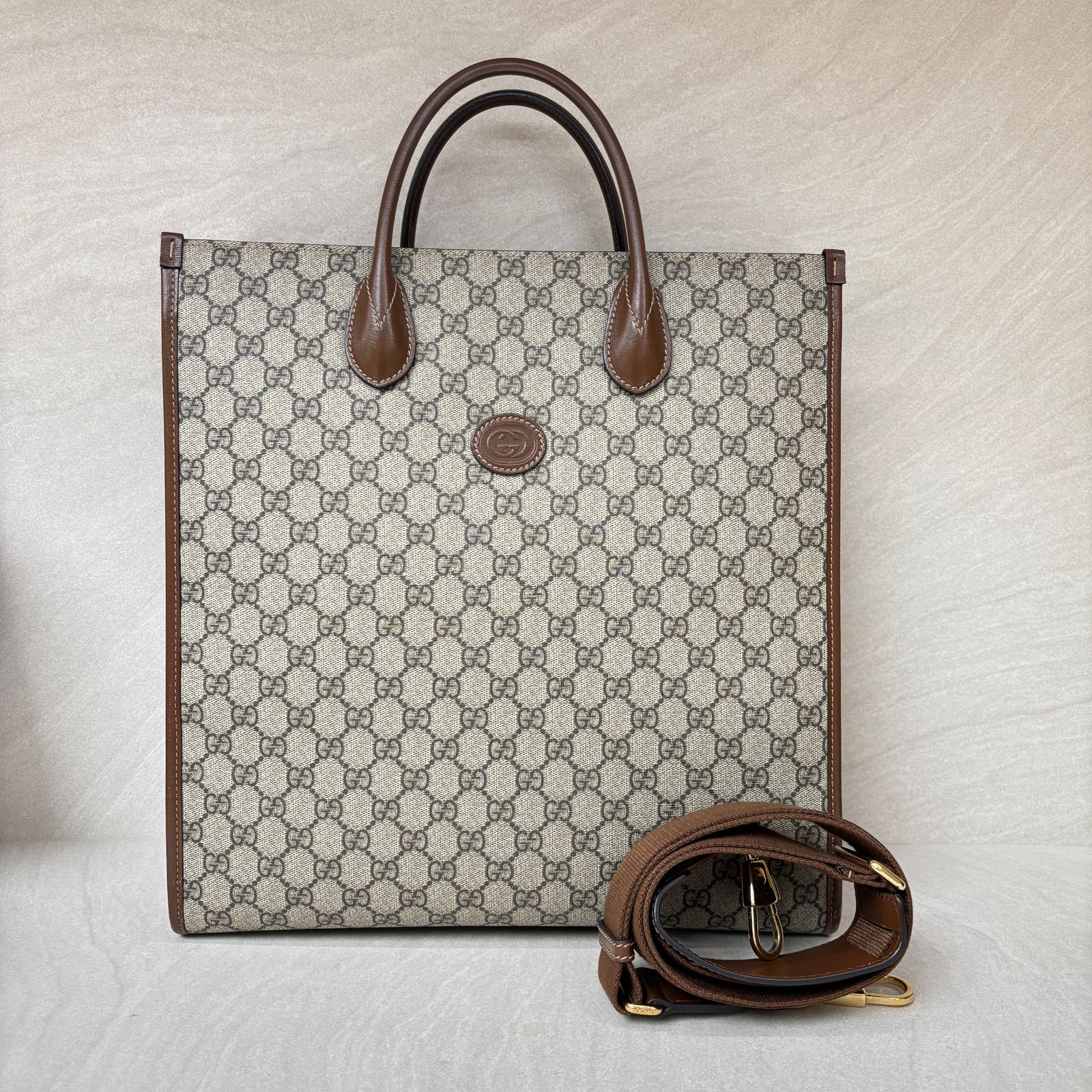 Medium Tote Bag Interlocking Upreme Canvas Brown