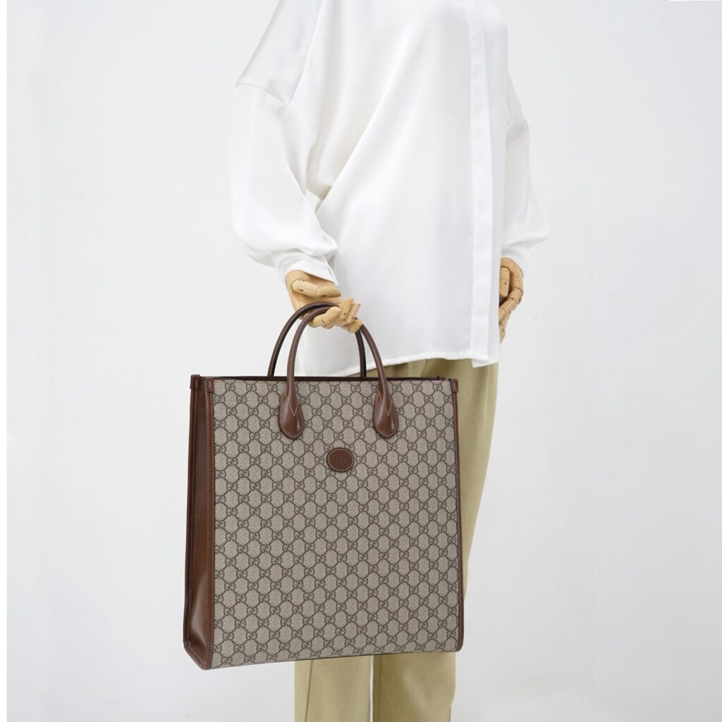 Medium Tote Bag Interlocking Upreme Canvas Brown