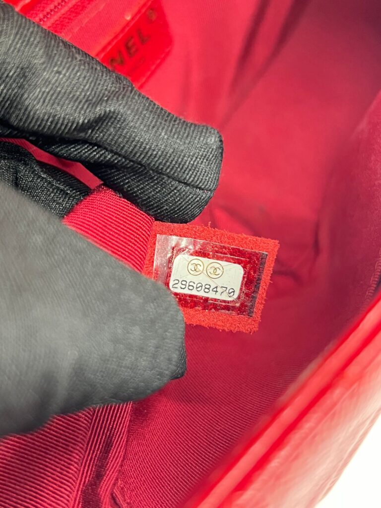 Hold The Line Flap Shiny Calfskin Red GHW