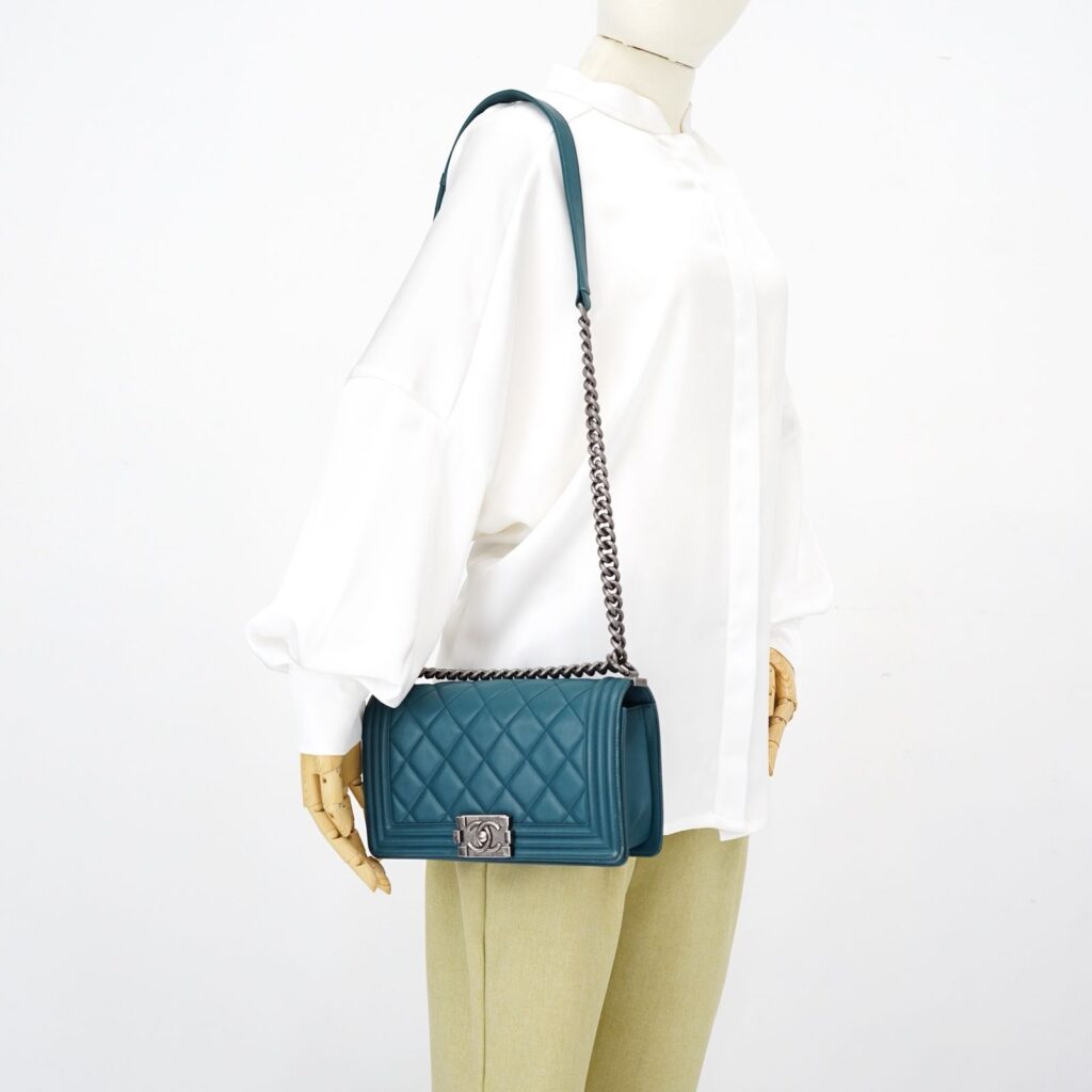 Boy 25 Dark Green RHW