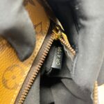 Metis Monogram Reverse