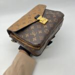 Metis Monogram Reverse