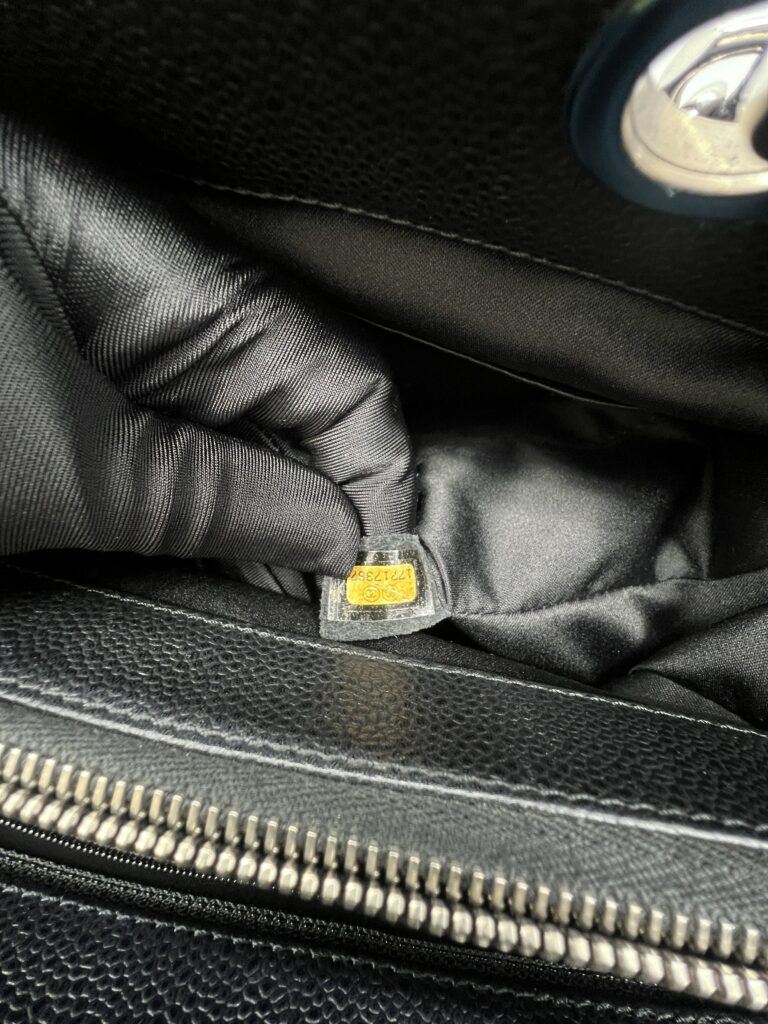 GST Caviar Black SHW