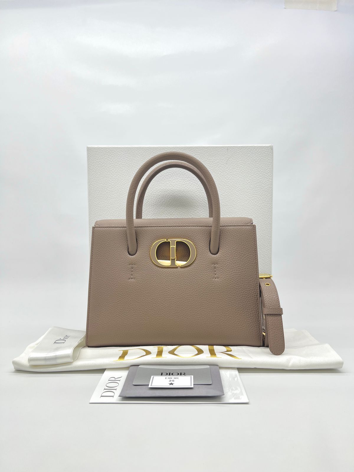 30 Montaigne St Honore Tote Grained Warm Taupe Ghw
