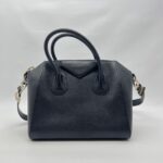 Small Antigona Grained Black Shw