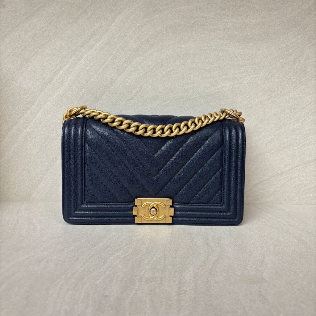 Boy 25 Caviar Navy GHW