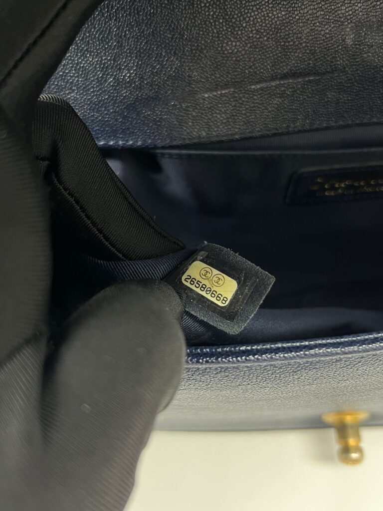 Boy 25 Caviar Navy GHW