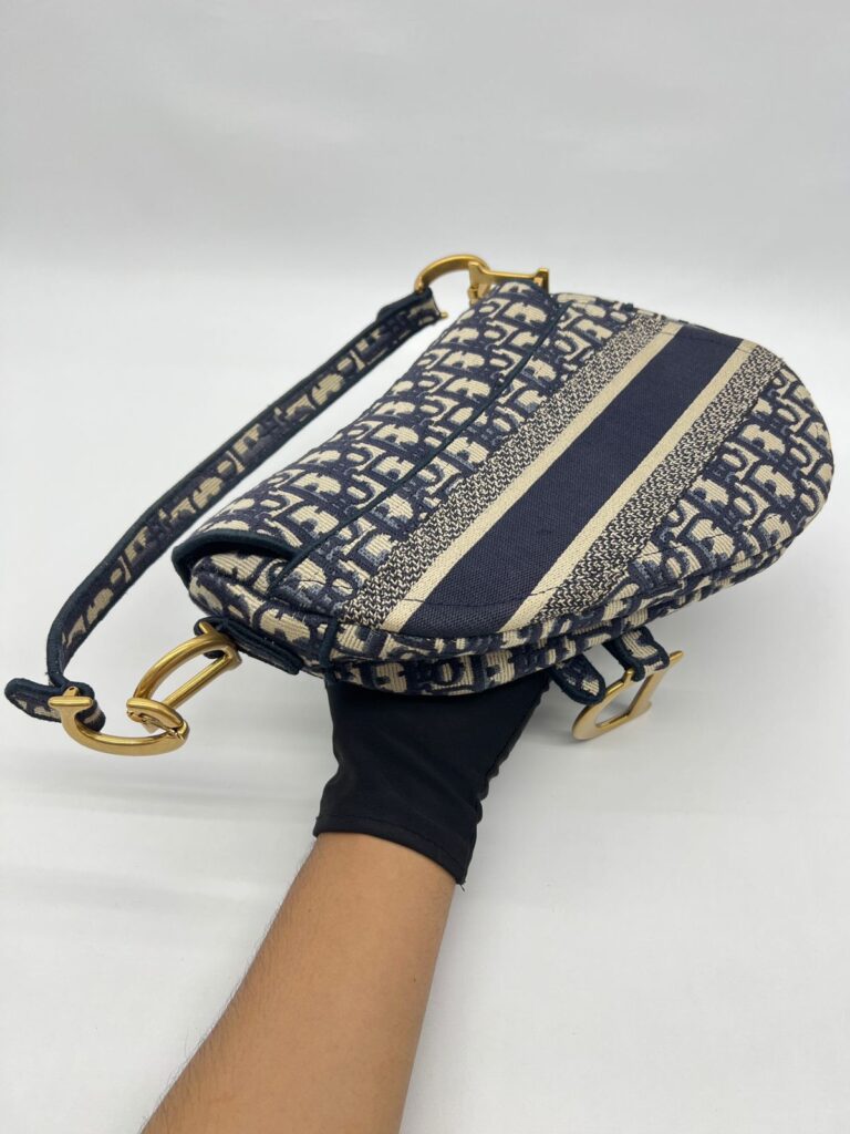 Saddle Medium Canvas Blue Oblique