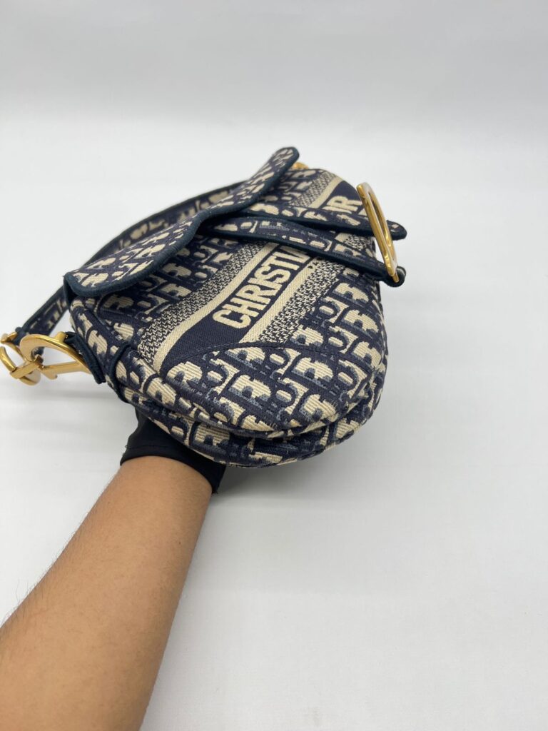 Saddle Medium Canvas Blue Oblique