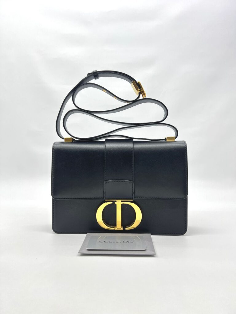 30 Montaigne Smooth Black GHW