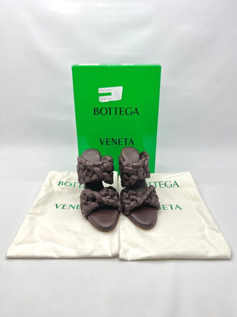 The Curved Heels Bitter Chocolate