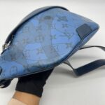 Discovery Bumbag Monogram Abyss Blue Aquagarden
