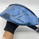 Discovery Bumbag Monogram Abyss Blue Aquagarden