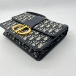 30 Montaigne Blue Oblique