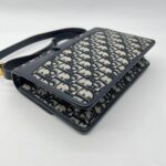 30 Montaigne Blue Oblique