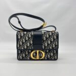 30 Montaigne Blue Oblique