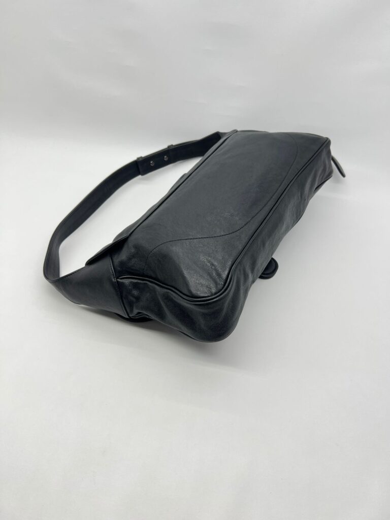 Aphrodite Shoulder Flap All Black