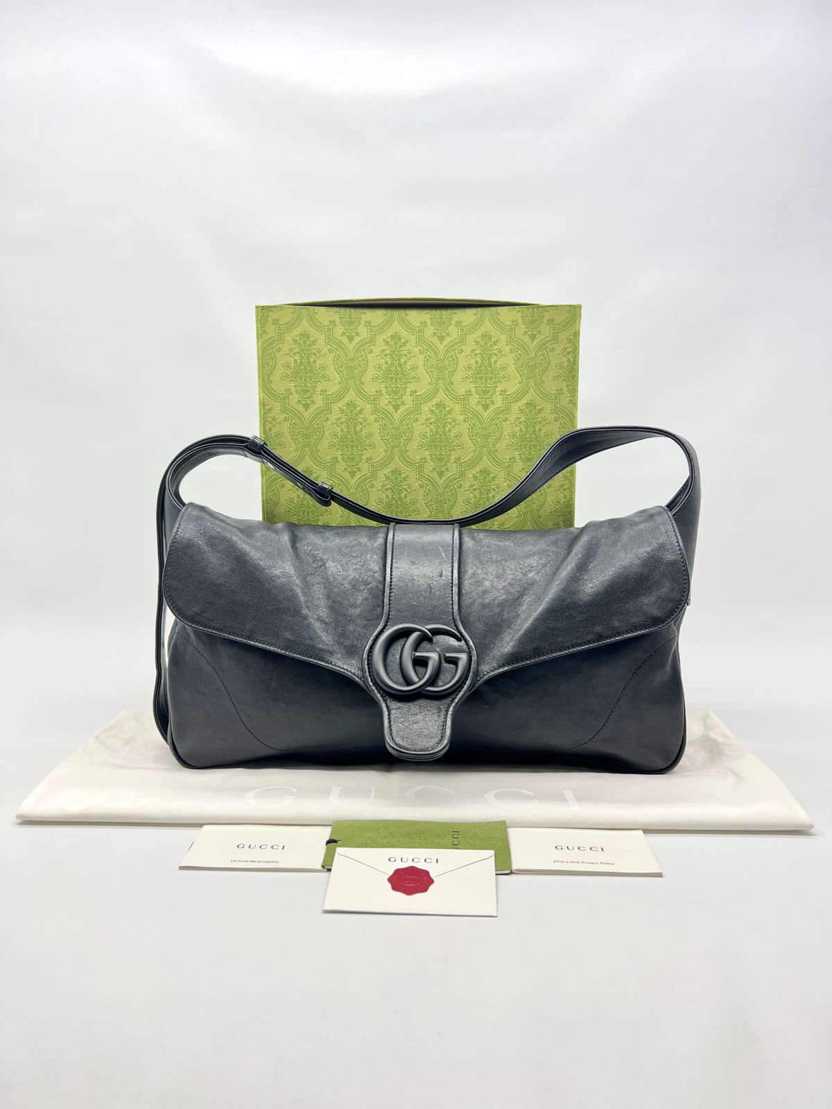 Aphrodite Shoulder Flap All Black