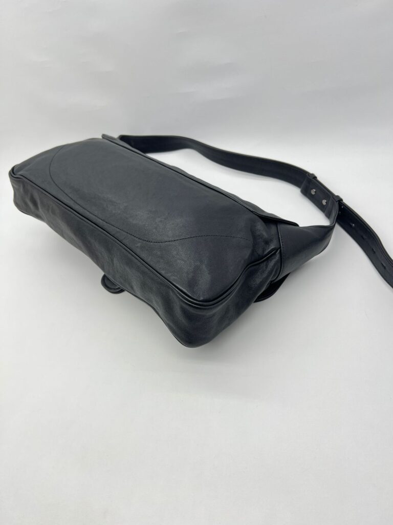 Aphrodite Shoulder Flap All Black