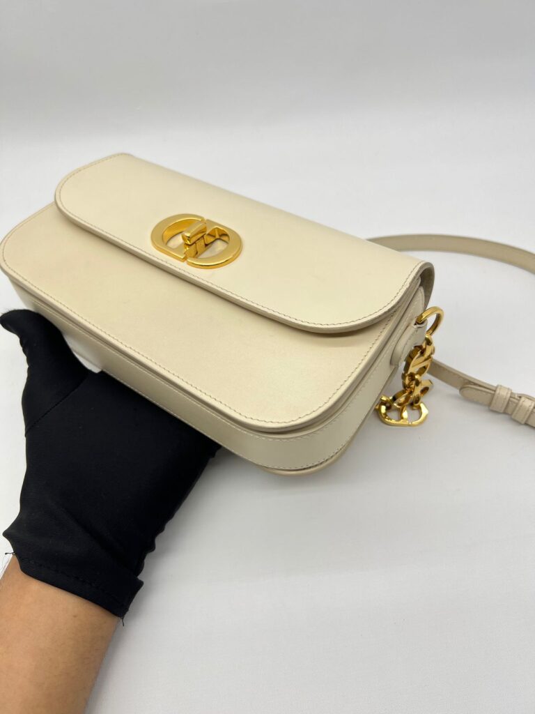 30 Montaigne Avenue Smooth Dusty Ivory