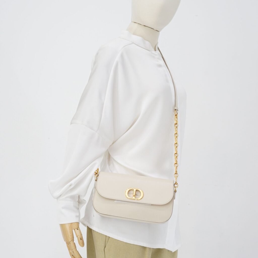 30 Montaigne Avenue Smooth Dusty Ivory