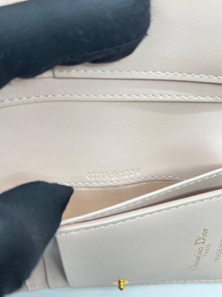 Caro Dahlia Wallet Light Pink