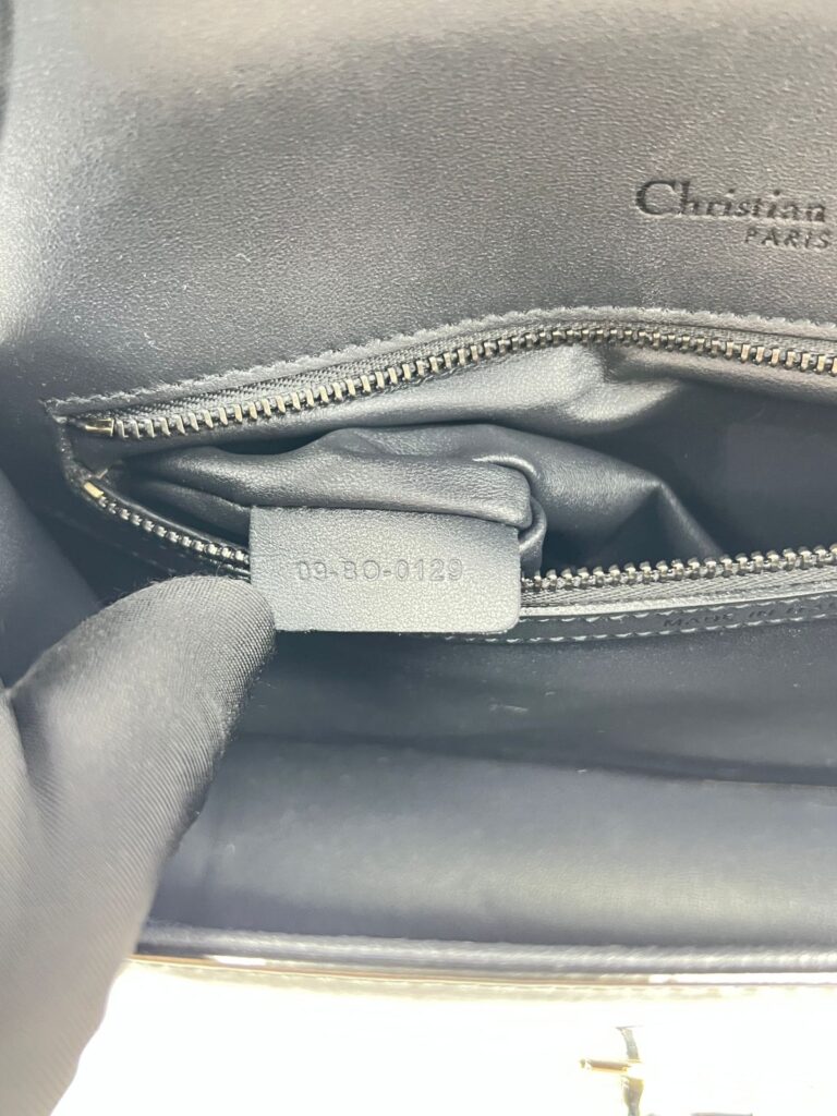 Diorama Flap Metallic Calfskin Dark Grey