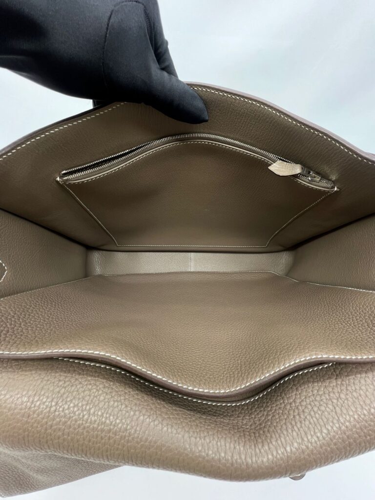 Steve Caporal Messenger Clemence Etoupe