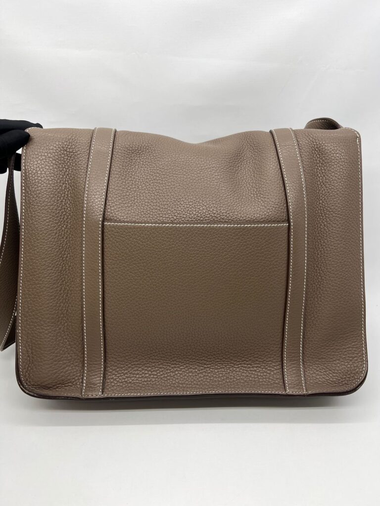 Steve Caporal Messenger Clemence Etoupe