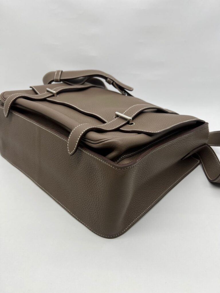 Steve Caporal Messenger Clemence Etoupe