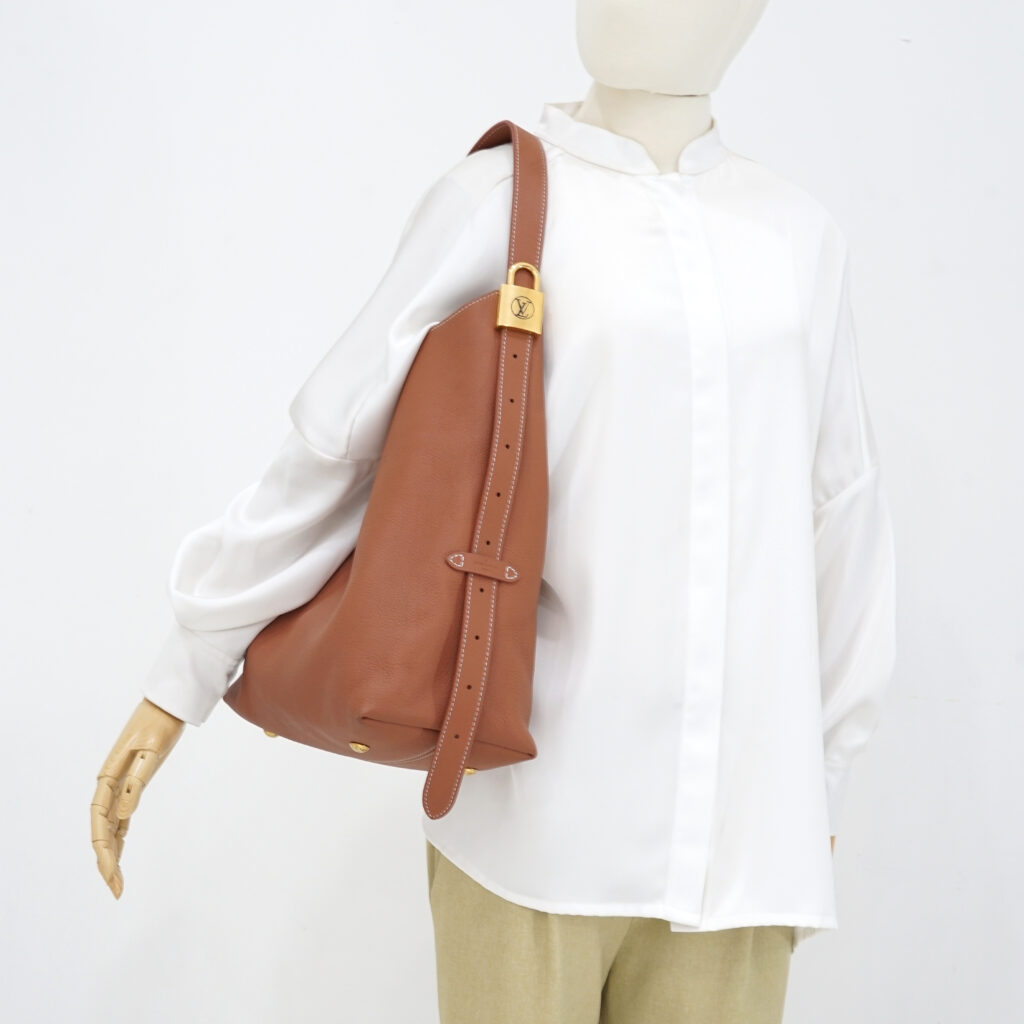 Louis Vuitton Low Key Hobo MM Cognac GHW