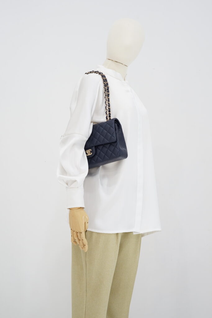 Chanel Medium Classic D. Flap Caviar Navy LGHW