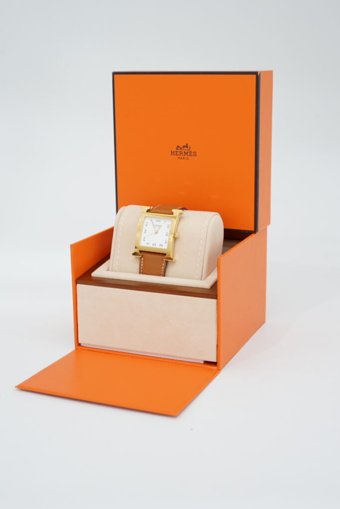 Hermes H Hour GM (63482) Epsom Gold GHW