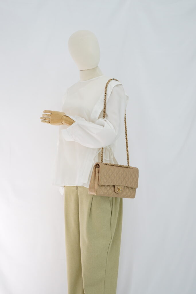 Chanel Classic Medium D Flap Caviar Gold GHW