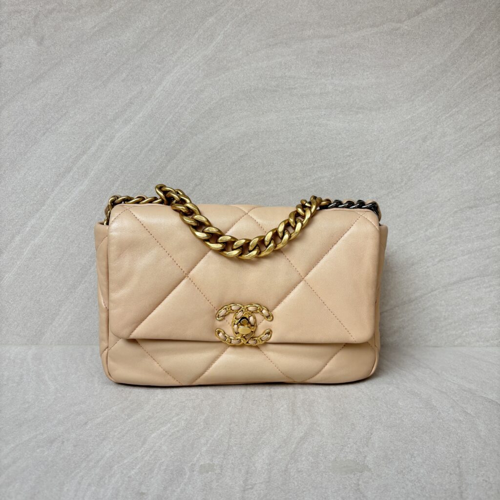Chanel C19 Small Lambskin Nude GHW