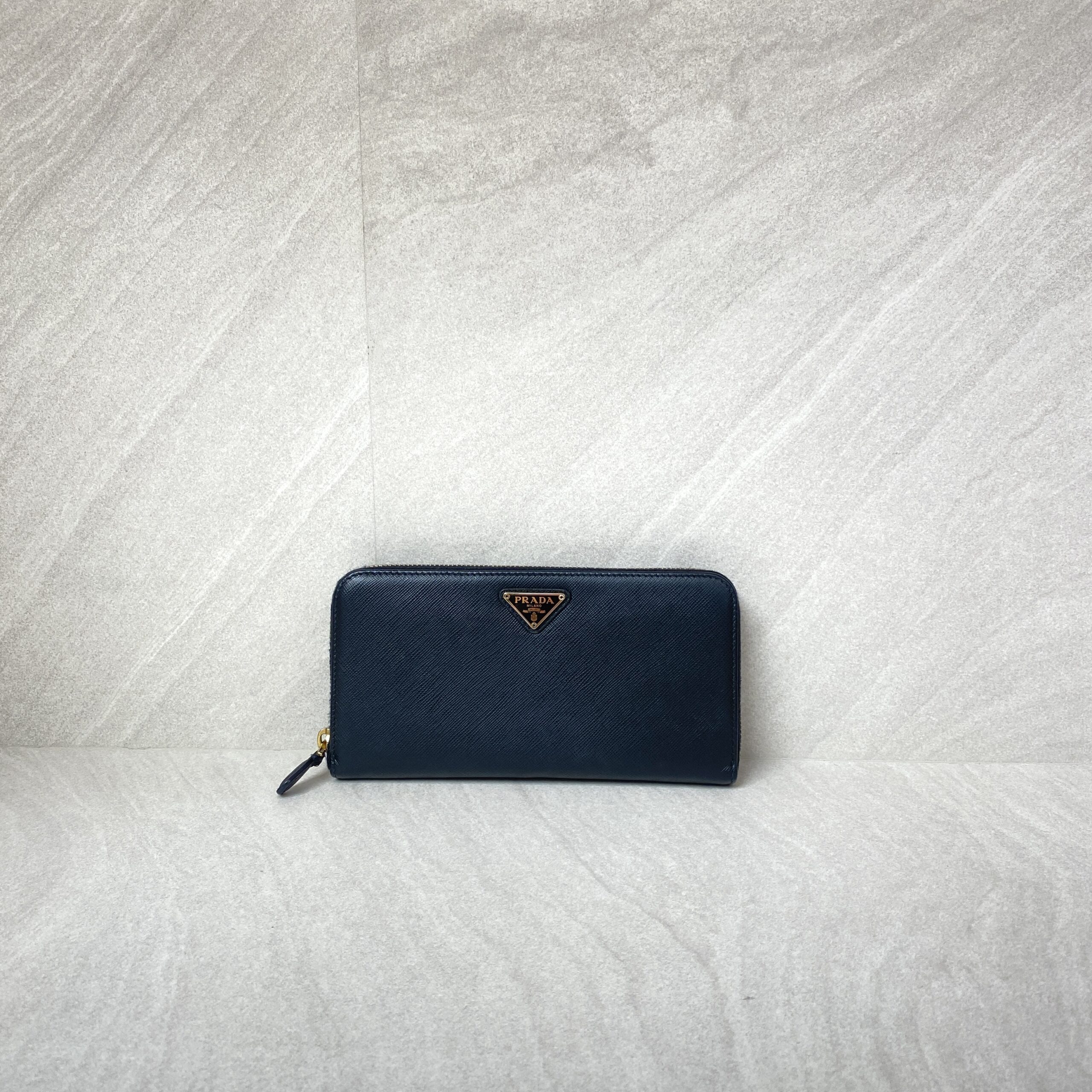 Prada Fullzip Saffiano Triang
